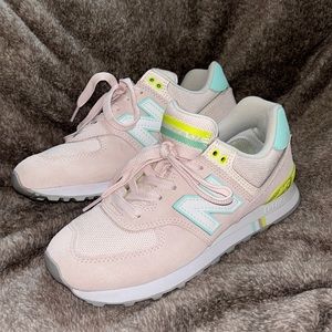 Women’s 574 New Balance Shoes - Size 7.5